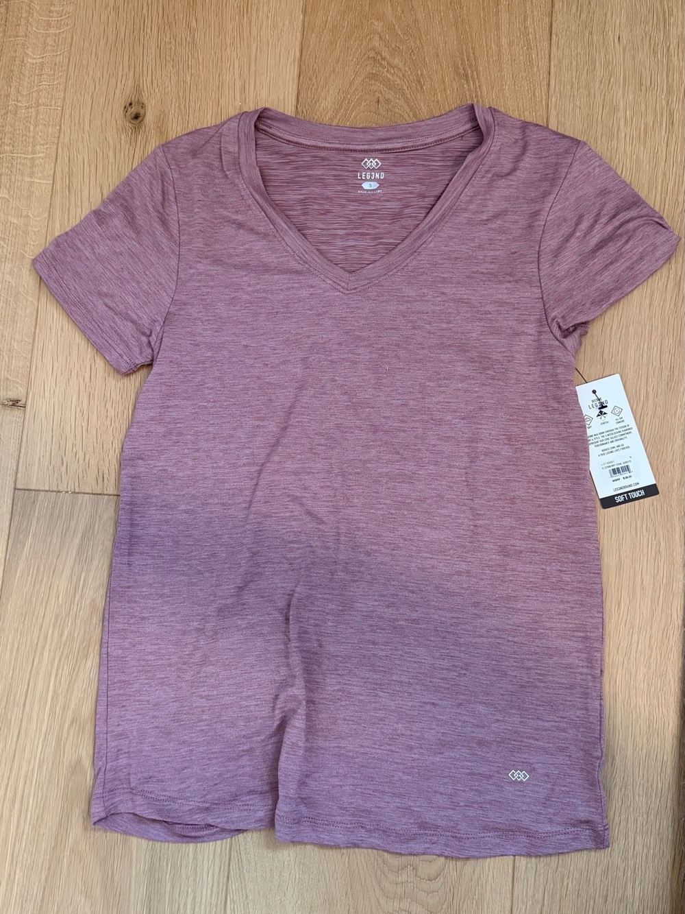 Legend Women's Short Sleeve V-Neck Tee in Mauve Heather